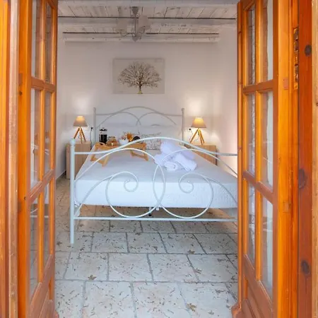 Casa de Férias Avli Traditional With Private Jacuzzi Hersonissos (Crete)