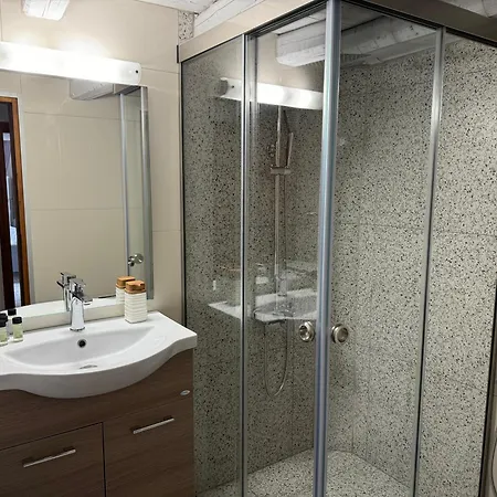 Σπίτι διακοπών Avli Traditional With Private Jacuzzi Χερσόνησος
